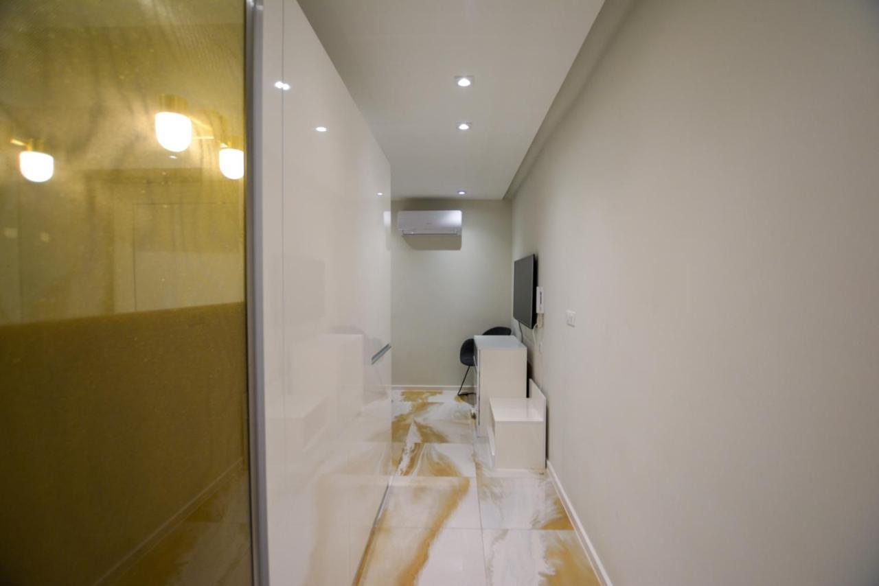 Lion'S Den Deluxe Studio Apartment Budapest Exterior photo